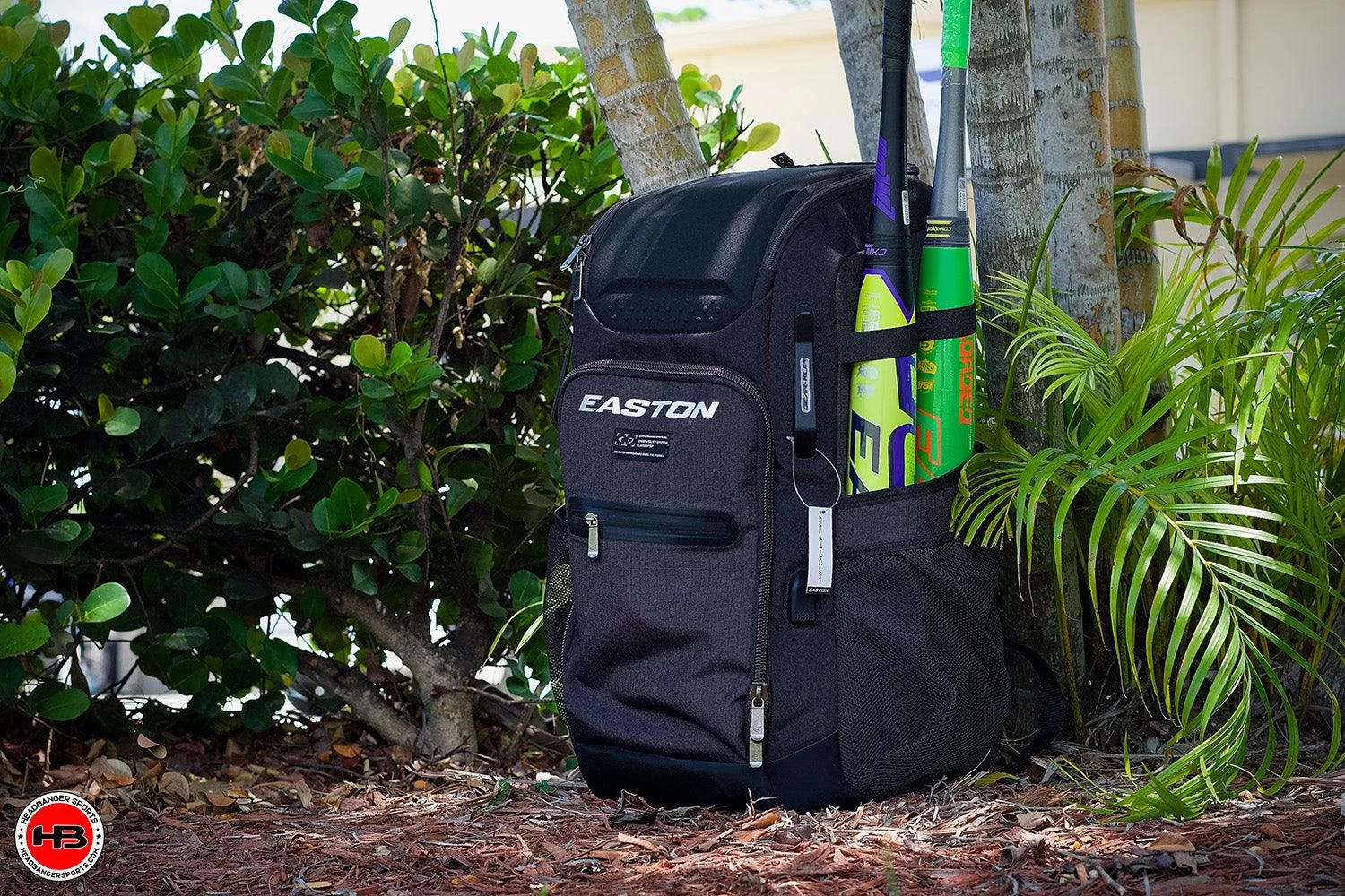 Easton Flagship Baseball And Softball Backpack: E00682067 4 Easton Flagship Baseball And Softball Backpack: E00682067 - Image 2